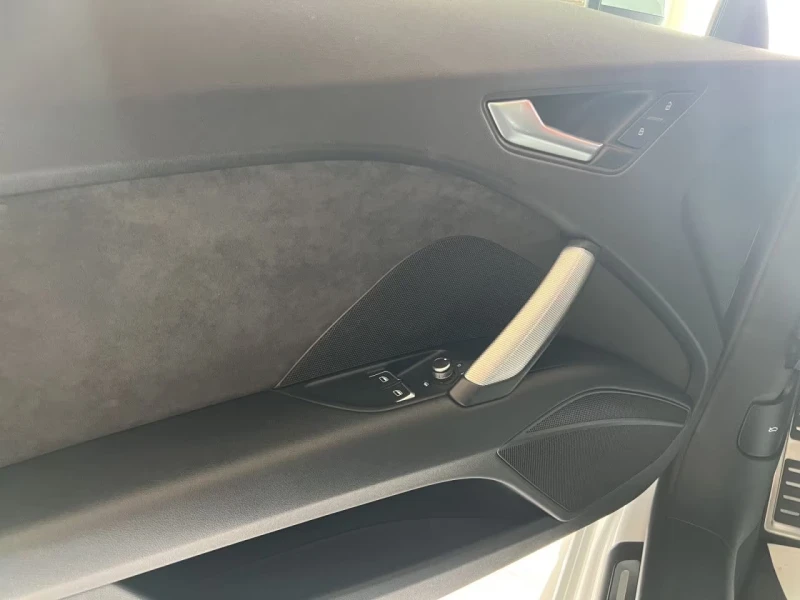 Audi Tt 40TFSI/194HP/ROADSTER/NAVI/CAM/LED/803v, снимка 16 - Автомобили и джипове - 52330616