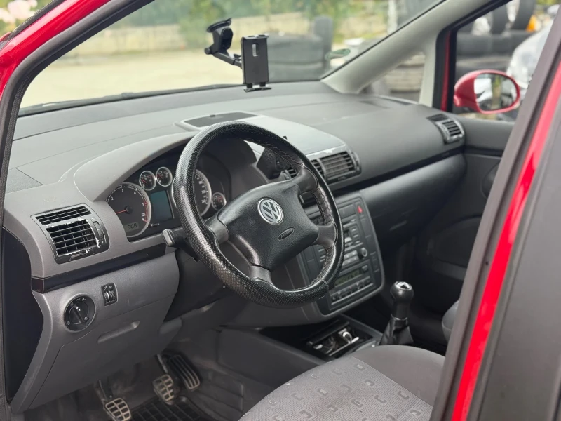 VW Sharan, снимка 6 - Автомобили и джипове - 52736245
