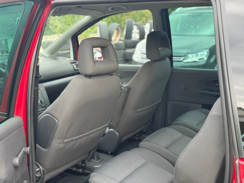 VW Sharan, снимка 8 - Автомобили и джипове - 52736245