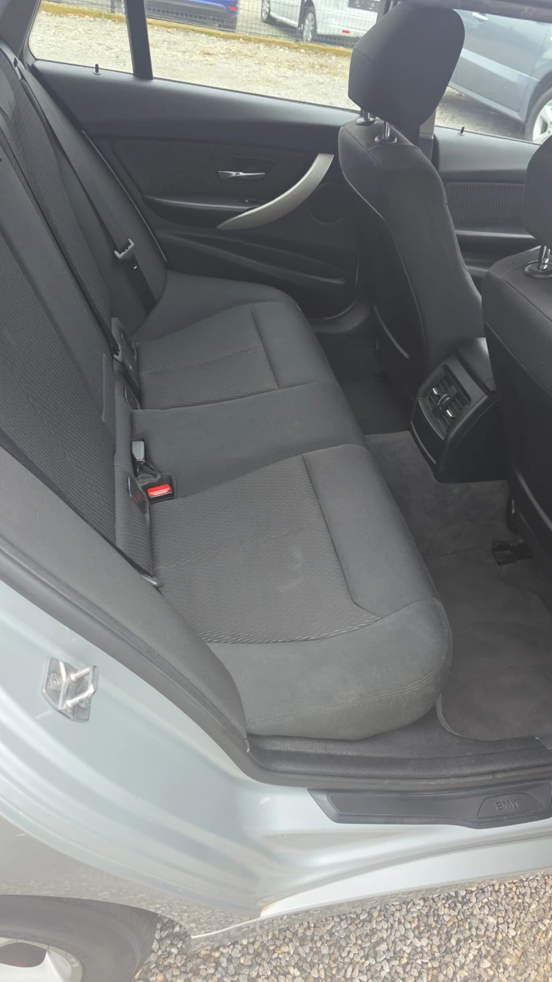 BMW 320 2.0 X-DRIVE, снимка 9 - Автомобили и джипове - 52883320