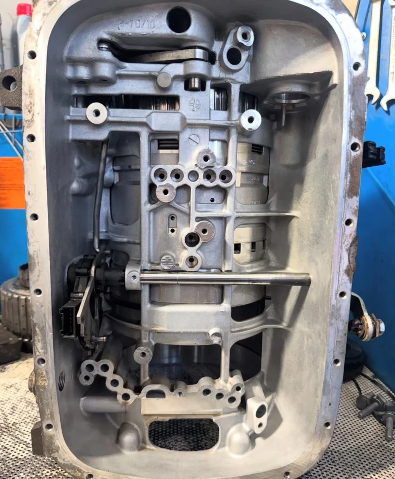 BMW 330, снимка 8 - Автомобили и джипове - 52890772