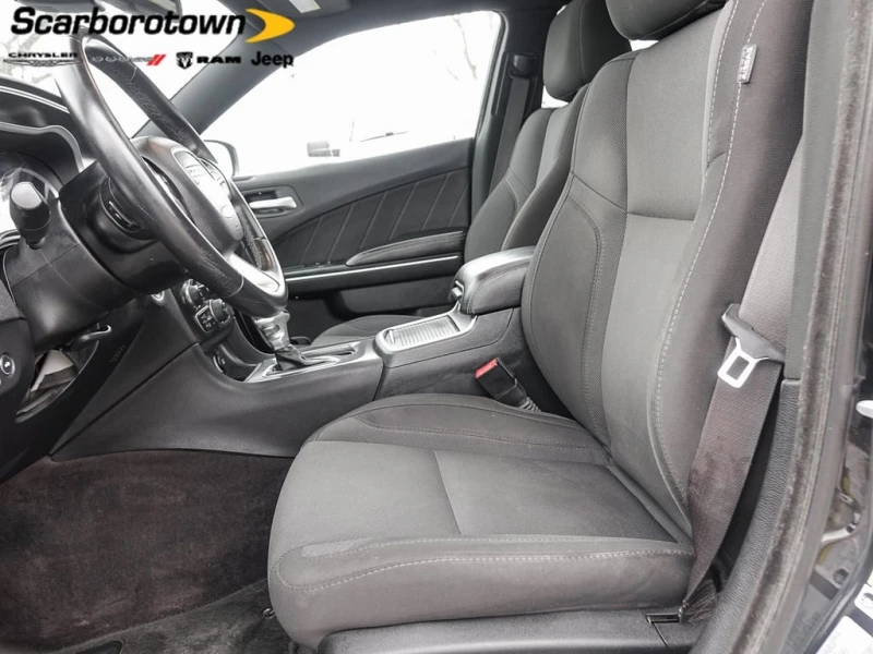 Dodge Charger * АВТО КРЕДИТ* ЦЕНА ДО БГ * СЕРВИЗНА ИСТОРИЯ * , снимка 8 - Автомобили и джипове - 52900718