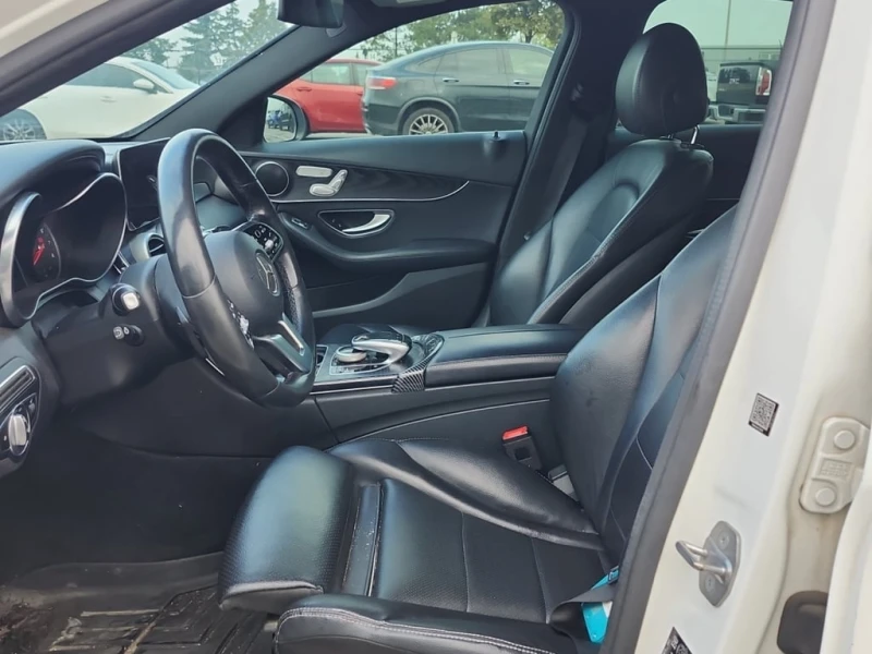 Mercedes-Benz C 300 * CARFAX * ЦЕНА ДО БГ, снимка 5 - Автомобили и джипове - 53443174