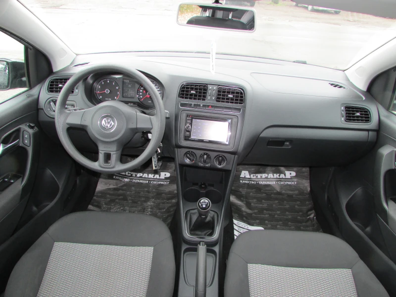 VW Polo 1.2i EURO5B, снимка 7 - Автомобили и джипове - 53574233