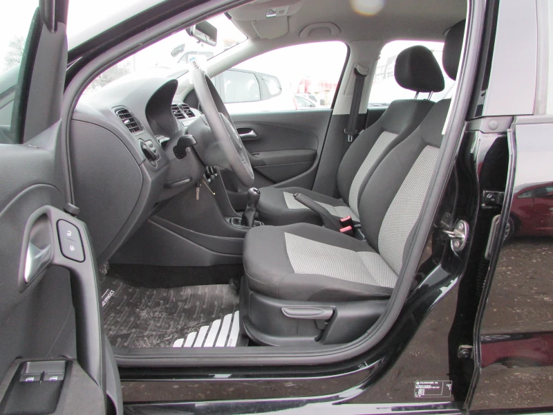 VW Polo 1.2i EURO5B, снимка 8 - Автомобили и джипове - 53574233
