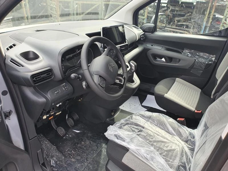 Citroen Berlingo 1.6 HDI 8V, снимка 4 - Автомобили и джипове - 31116716