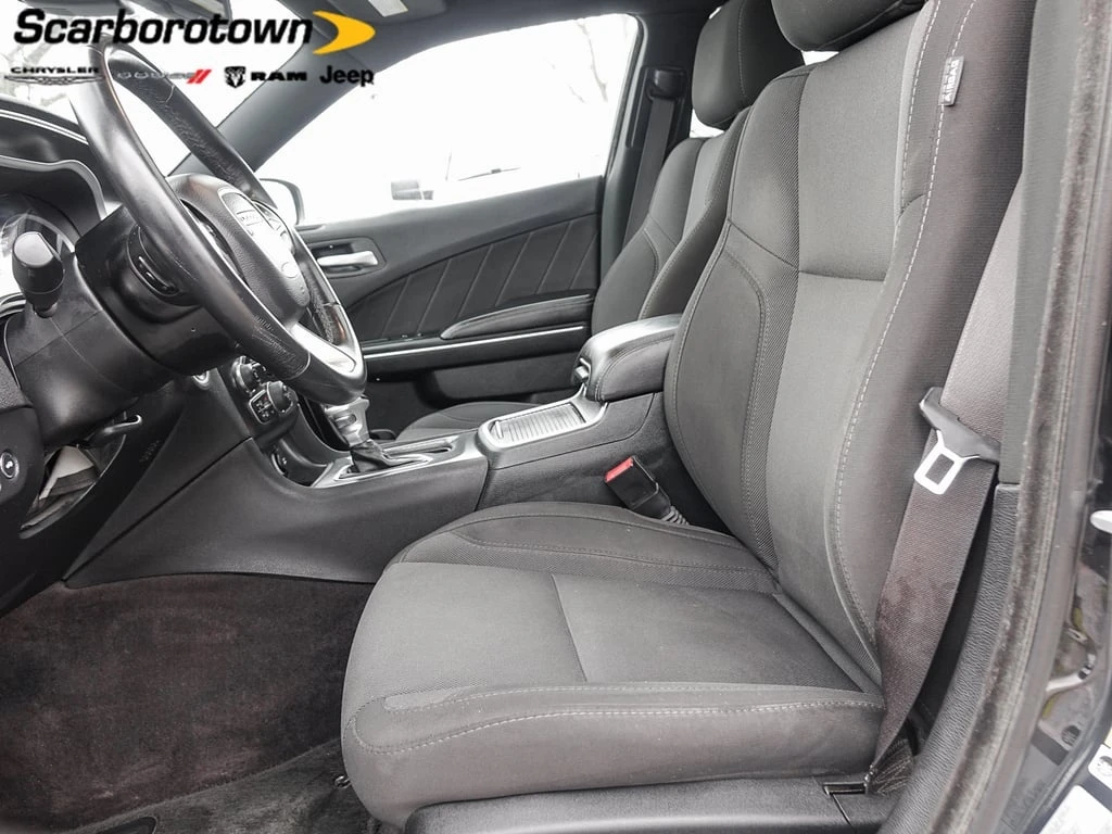 Dodge Charger * АВТО КРЕДИТ* ЦЕНА ДО БГ * СЕРВИЗНА ИСТОРИЯ *  - изображение 8