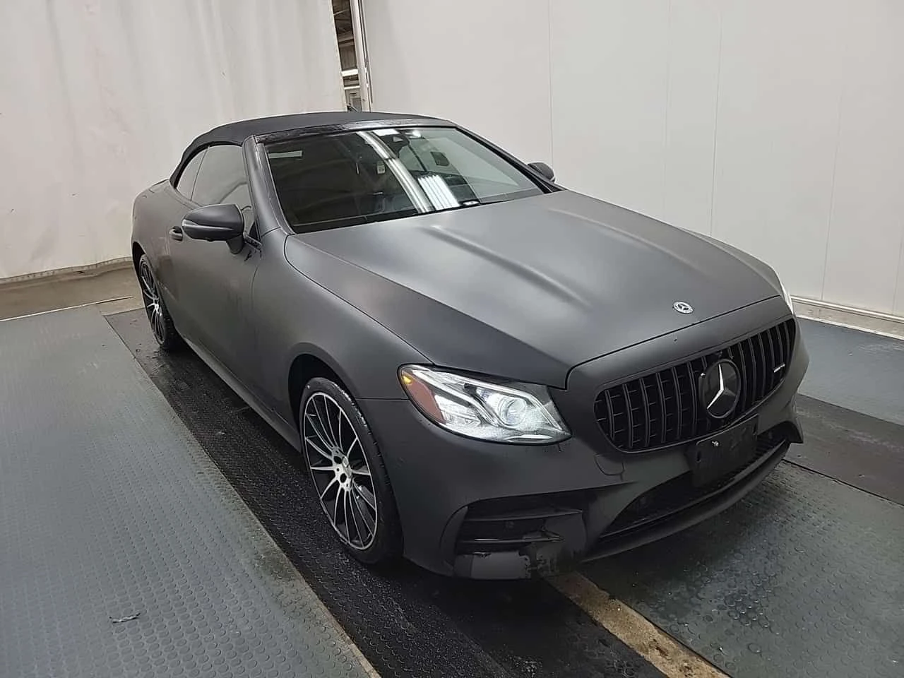 Mercedes-Benz E 53 AMG CABRIO| BURMESTER| HUD| 360| ОБДУХВАНЕ| , снимка 2 - Автомобили и джипове - 53999284