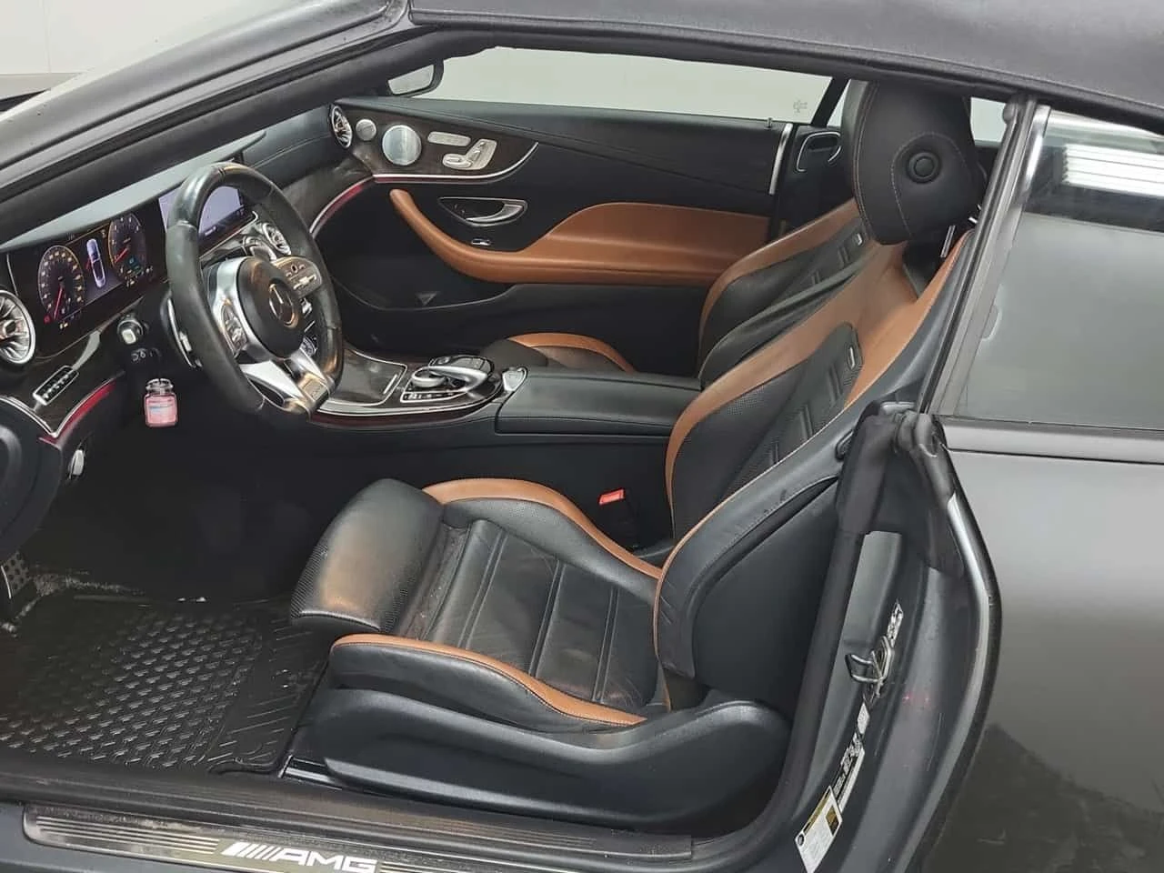 Mercedes-Benz E 53 AMG CABRIO| BURMESTER| HUD| 360| ОБДУХВАНЕ| , снимка 9 - Автомобили и джипове - 53999284