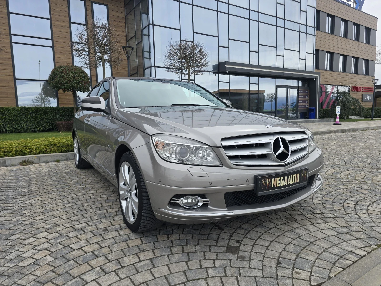 Mercedes-Benz C 220 Cdi Avantgarde.Мотор 646, снимка 2 - Автомобили и джипове - 54015269