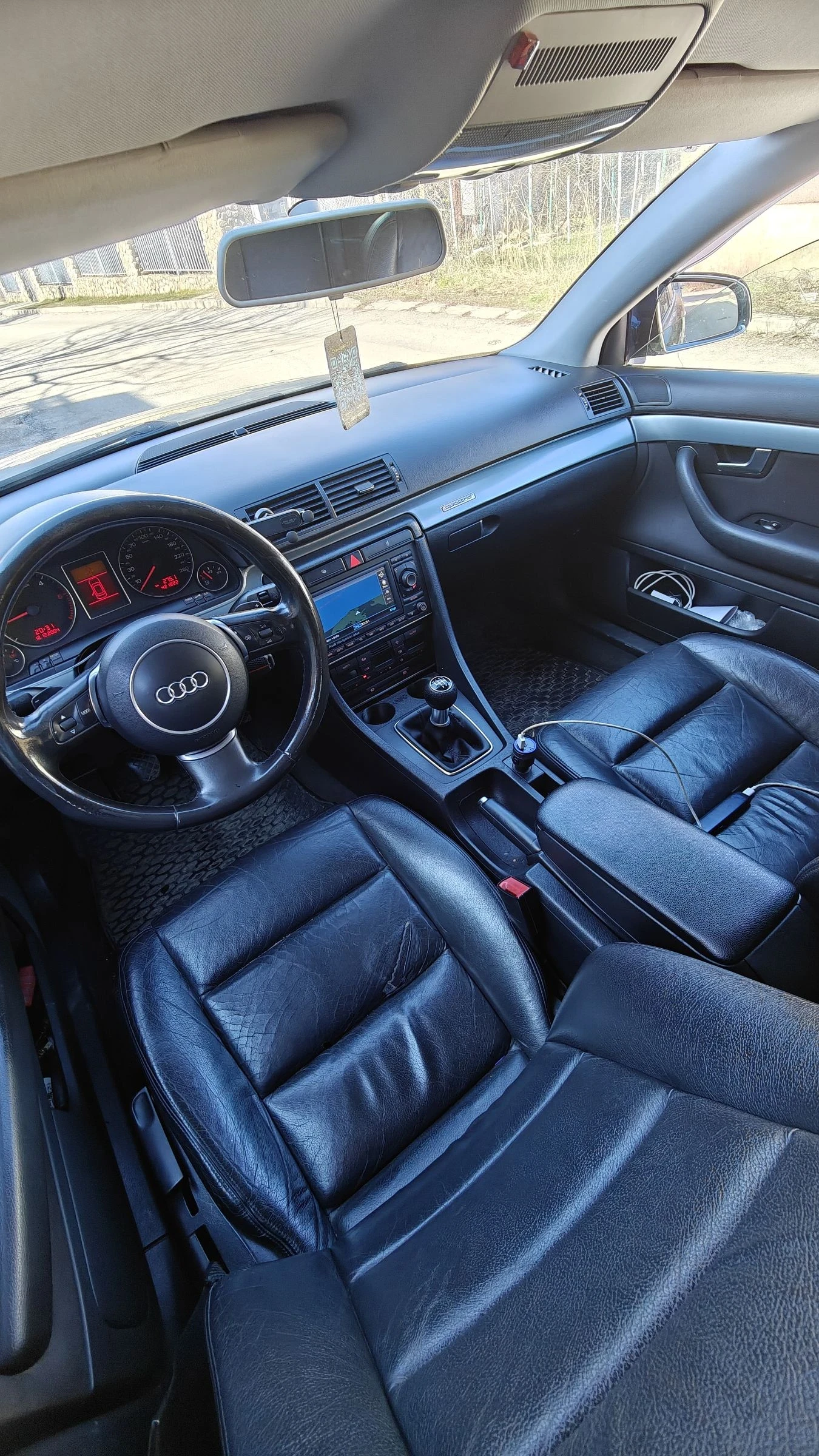Audi A4 3.0TDI 300кс ръчка , снимка 3 - Автомобили и джипове - 54058965