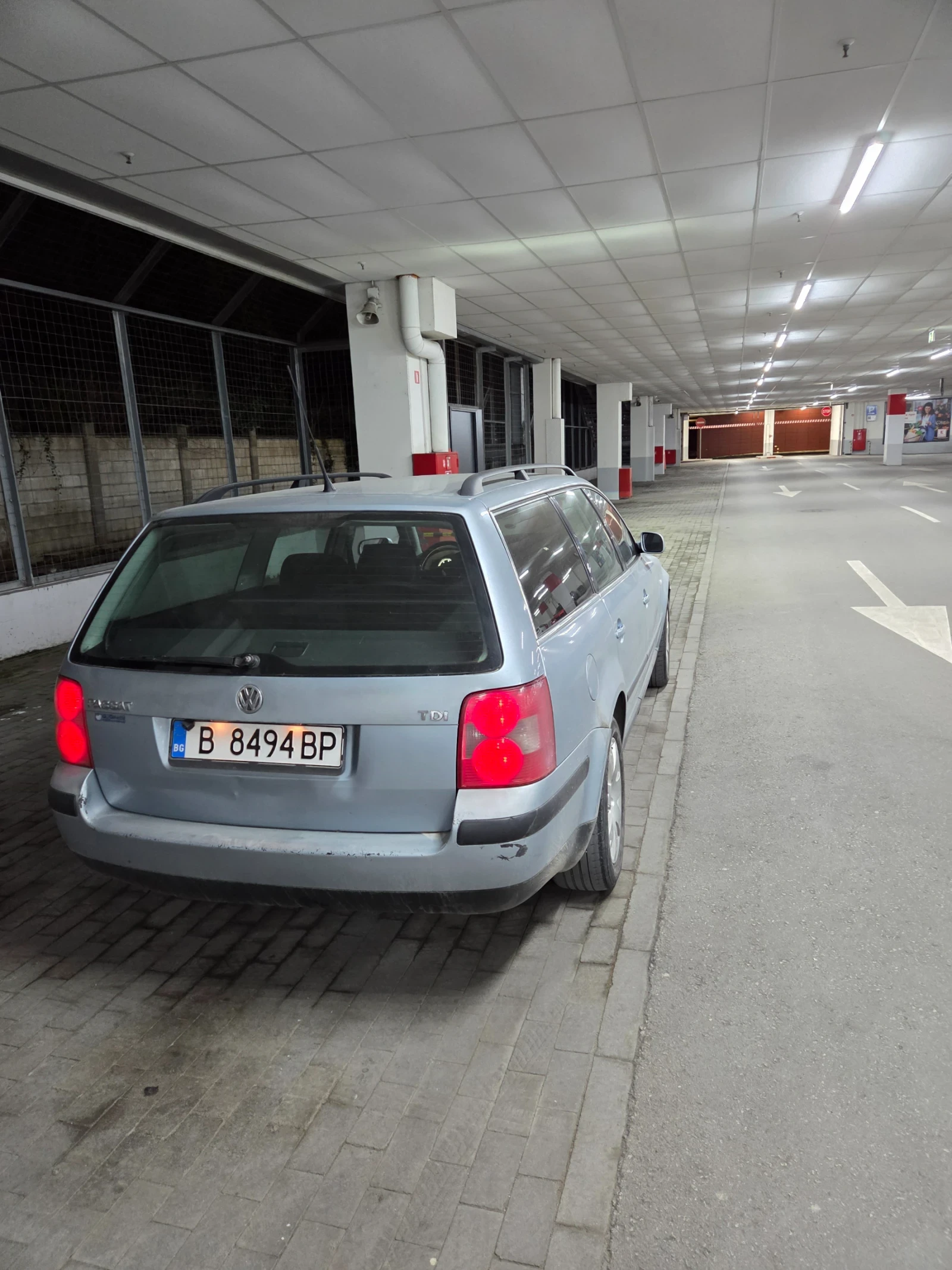 VW Passat, снимка 3 - Автомобили и джипове - 54060401