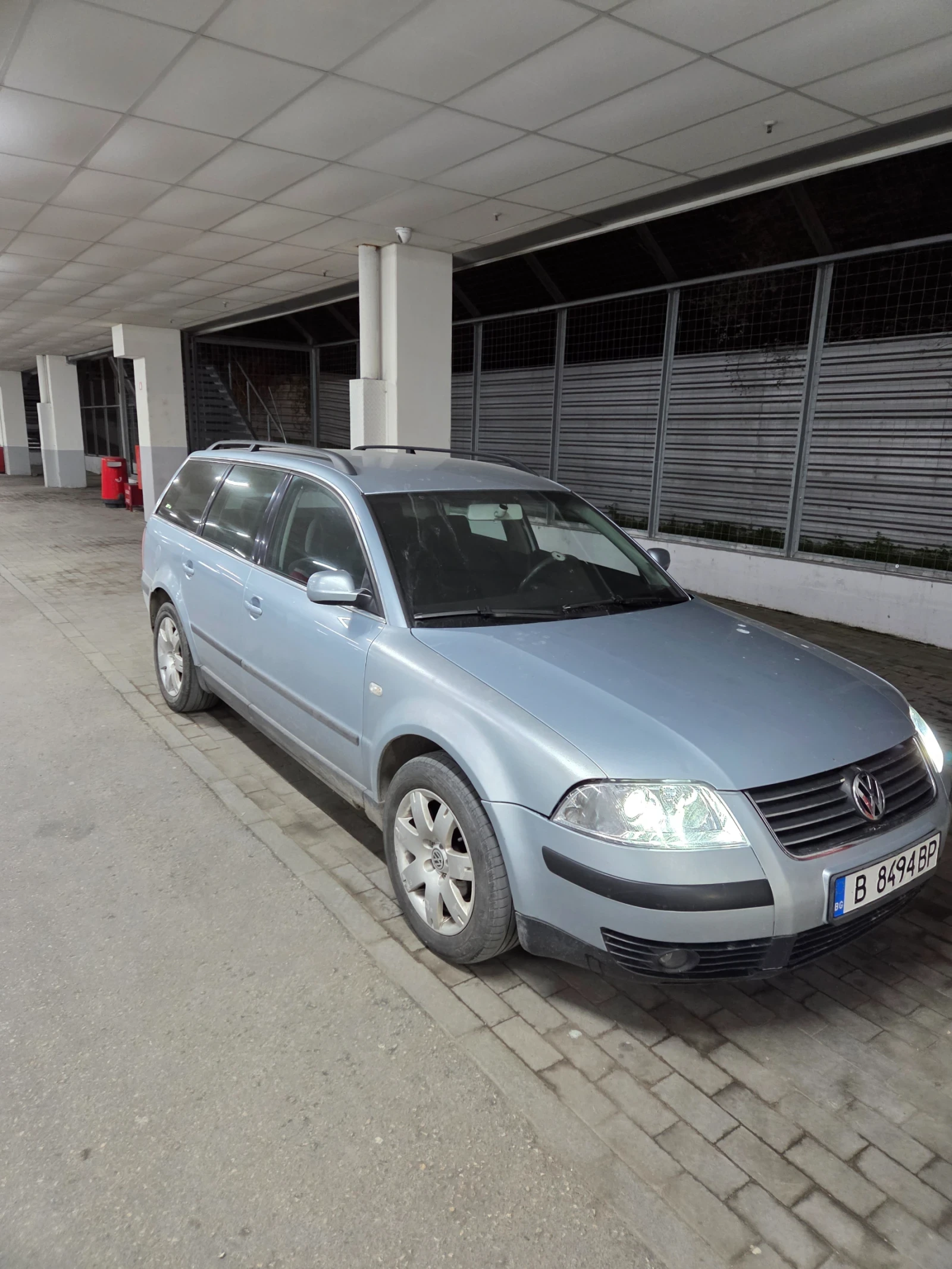 VW Passat, снимка 2 - Автомобили и джипове - 54060401
