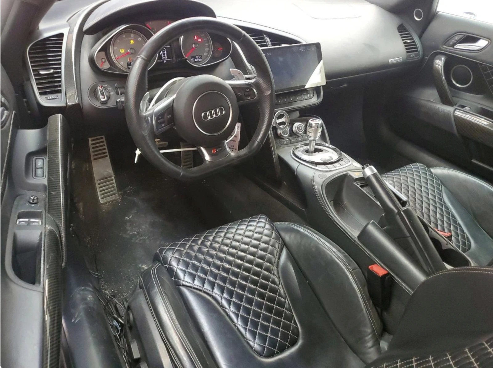 Audi R8 АВТОКРЕДИТ* ЦЕНА БЕЗ АНАЛОГ* , снимка 8 - Автомобили и джипове - 54622050