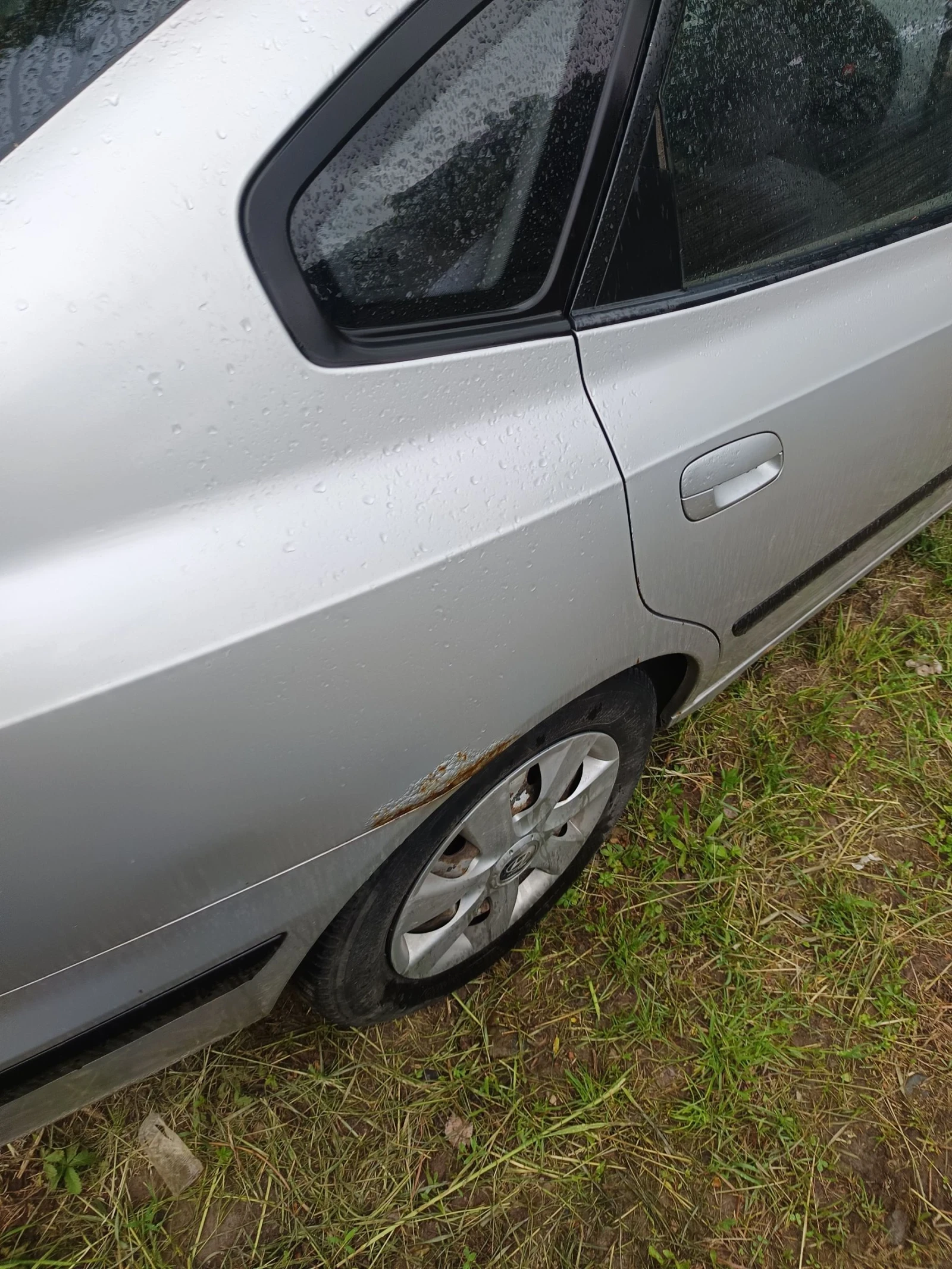 Hyundai Elantra 1.6 бензин /газ, снимка 5 - Автомобили и джипове - 54642255