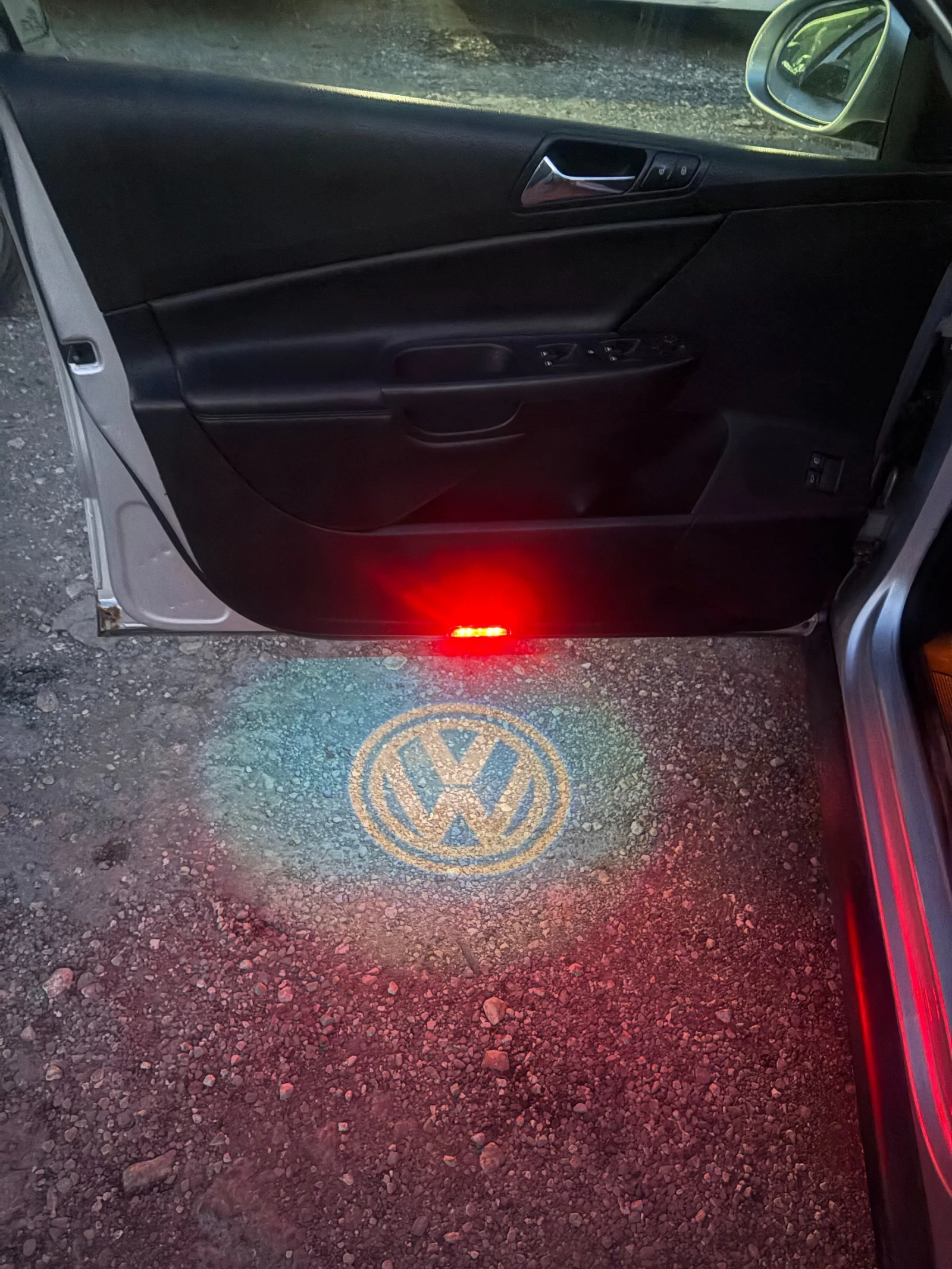 VW Passat 2.0 TDI DSG, снимка 9 - Автомобили и джипове - 55004608