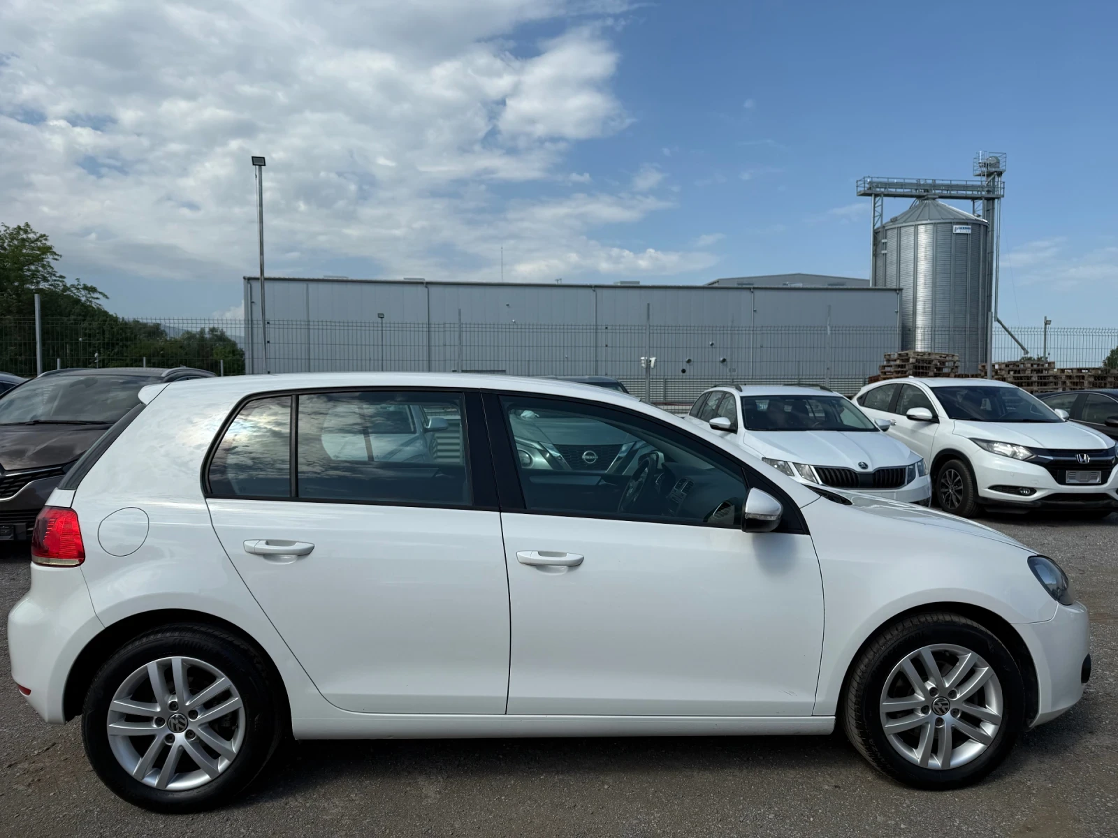 VW Golf 2.0TDI 140к.с HIGHLINE, снимка 5 - Автомобили и джипове - 54697831