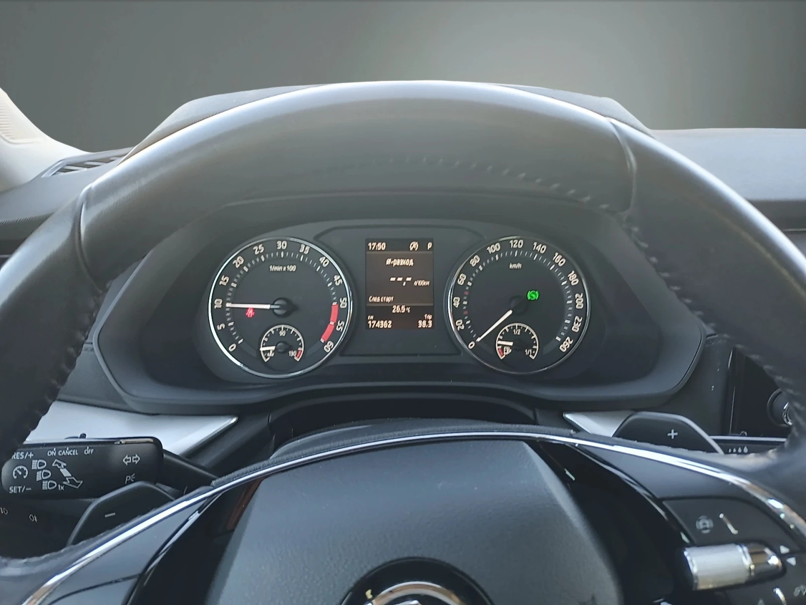 Skoda Octavia 2.0 TDI/7DSG, снимка 10 - Автомобили и джипове - 54846536