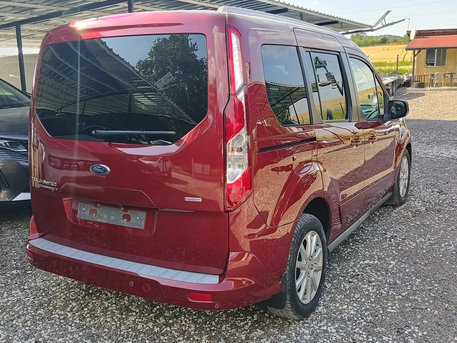 Ford Connect 1.5Tdci Панорама* Автомат, снимка 5 - Автомобили и джипове - 55075272