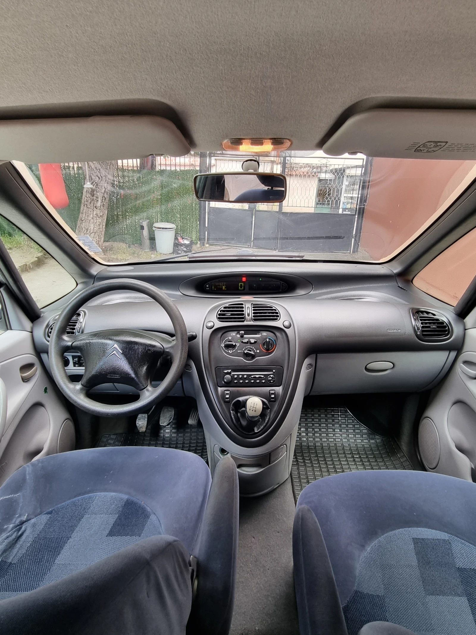 Citroen Xsara picasso 2.0 HDI, снимка 5 - Автомобили и джипове - 55194934
