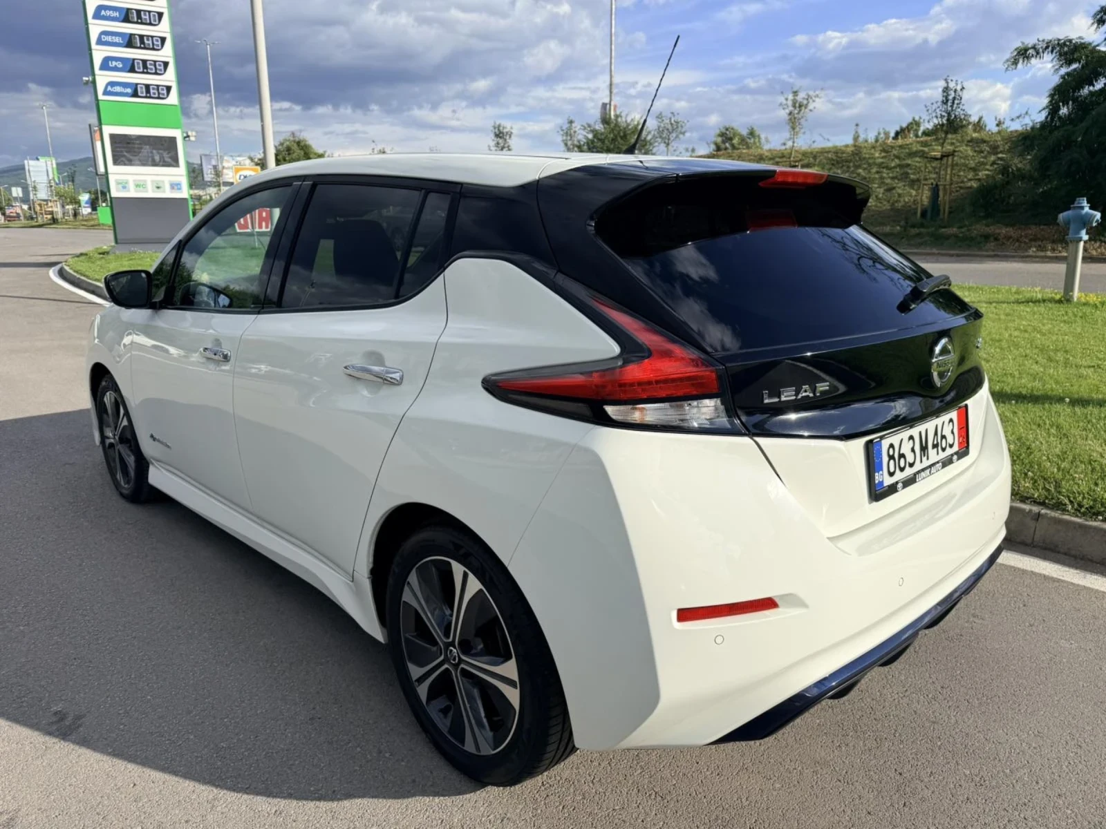Nissan Leaf  ЕЛЕКТРИЧЕСКИ/40kWh, снимка 3 - Автомобили и джипове - 55270414