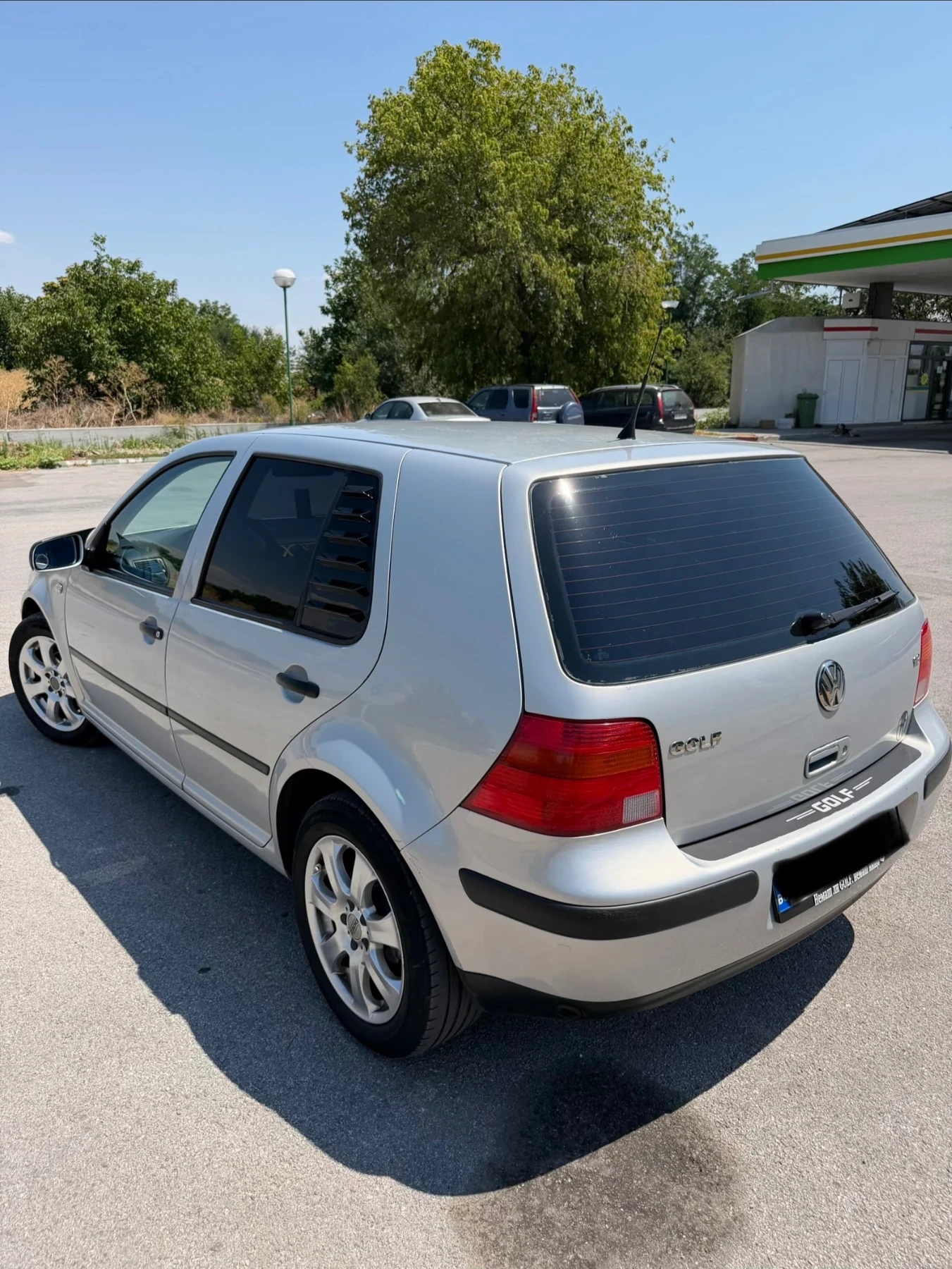 VW Golf 1.6 газ, снимка 3 - Автомобили и джипове - 55559185