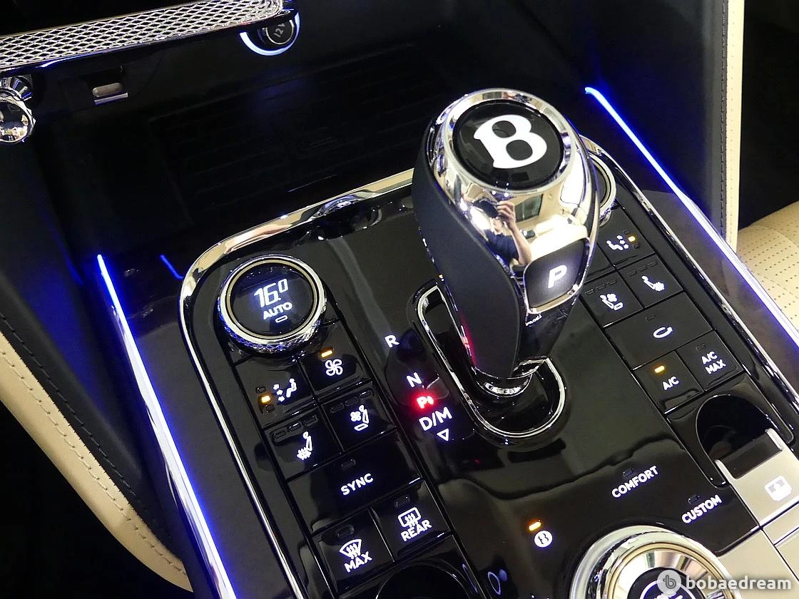 Bentley Flying Spur Flying Spur 4.0, снимка 9 - Автомобили и джипове - 55591629