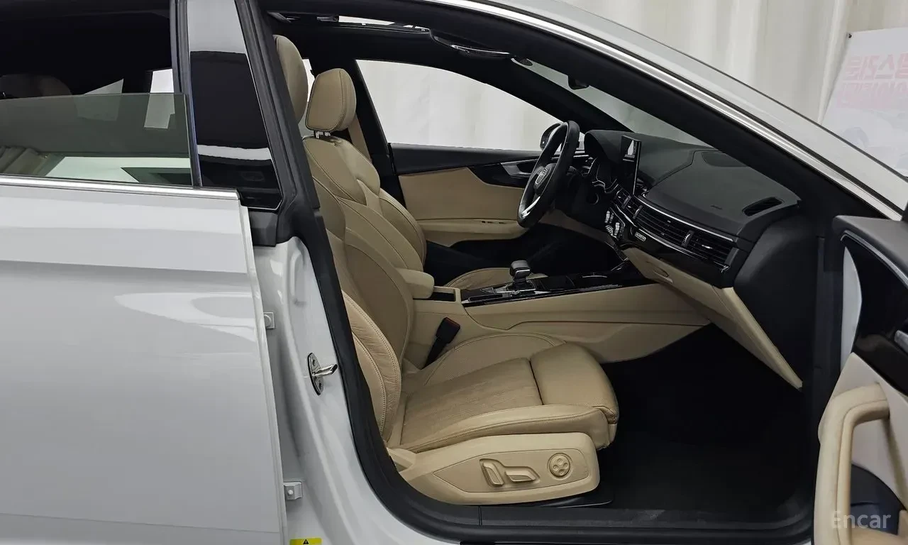 Audi A5 40TFSI* MATRIX* S* LINE* ОБДУХВАНЕ* ХЕДЪП* ДИСТРОН, снимка 14 - Автомобили и джипове - 55799630