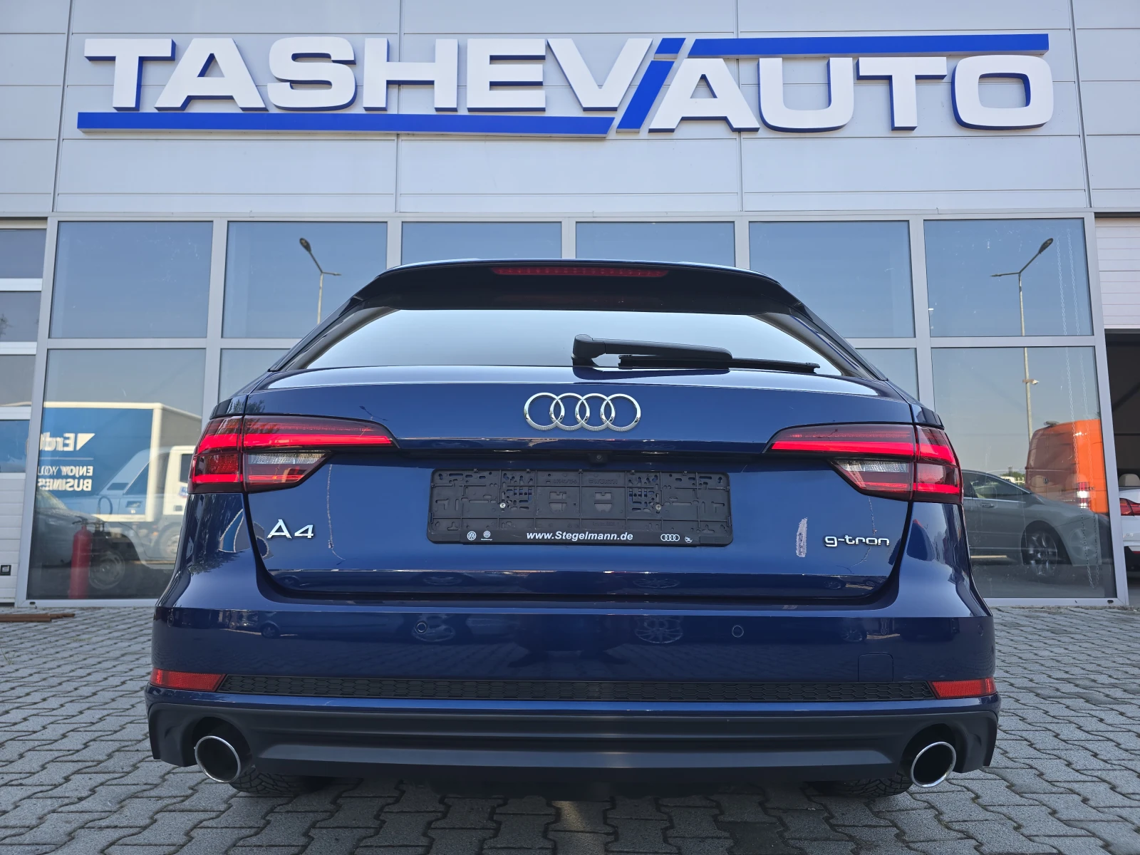 Audi A4 G-tron!! S-line!! Led!! Distronic!!, снимка 6 - Автомобили и джипове - 55965827