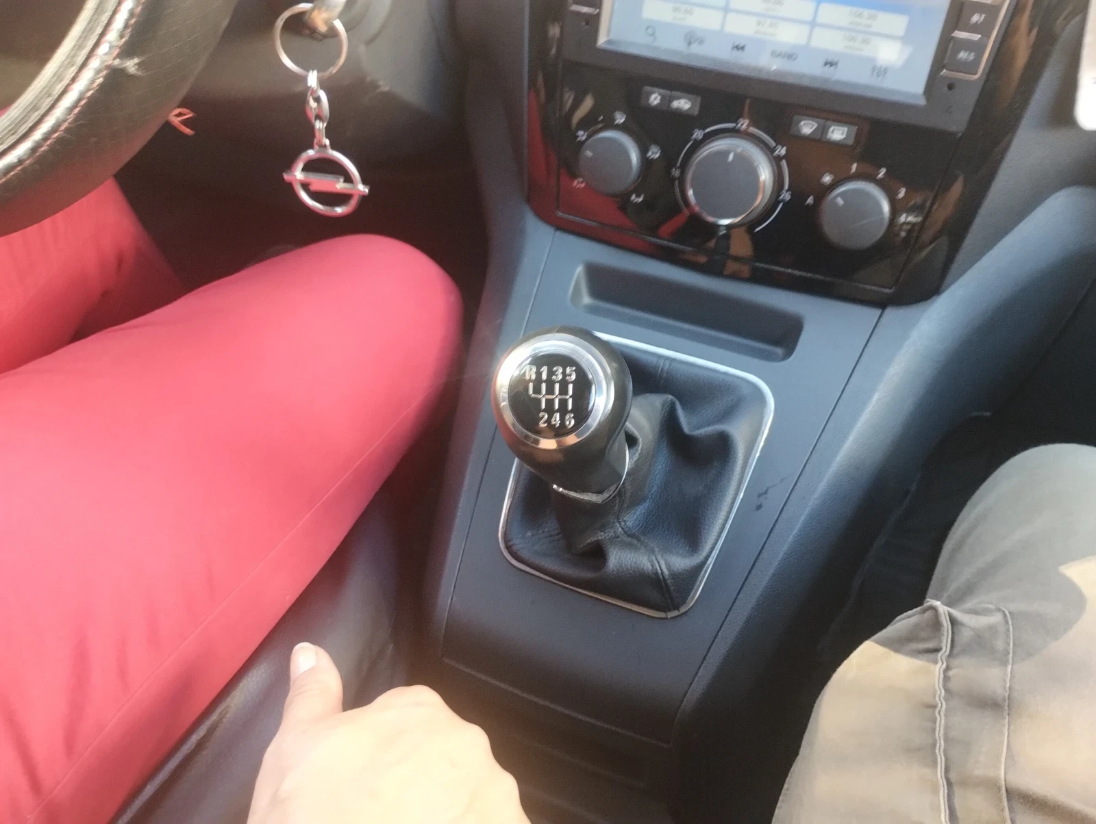 Opel Zafira, снимка 6 - Автомобили и джипове - 55999773