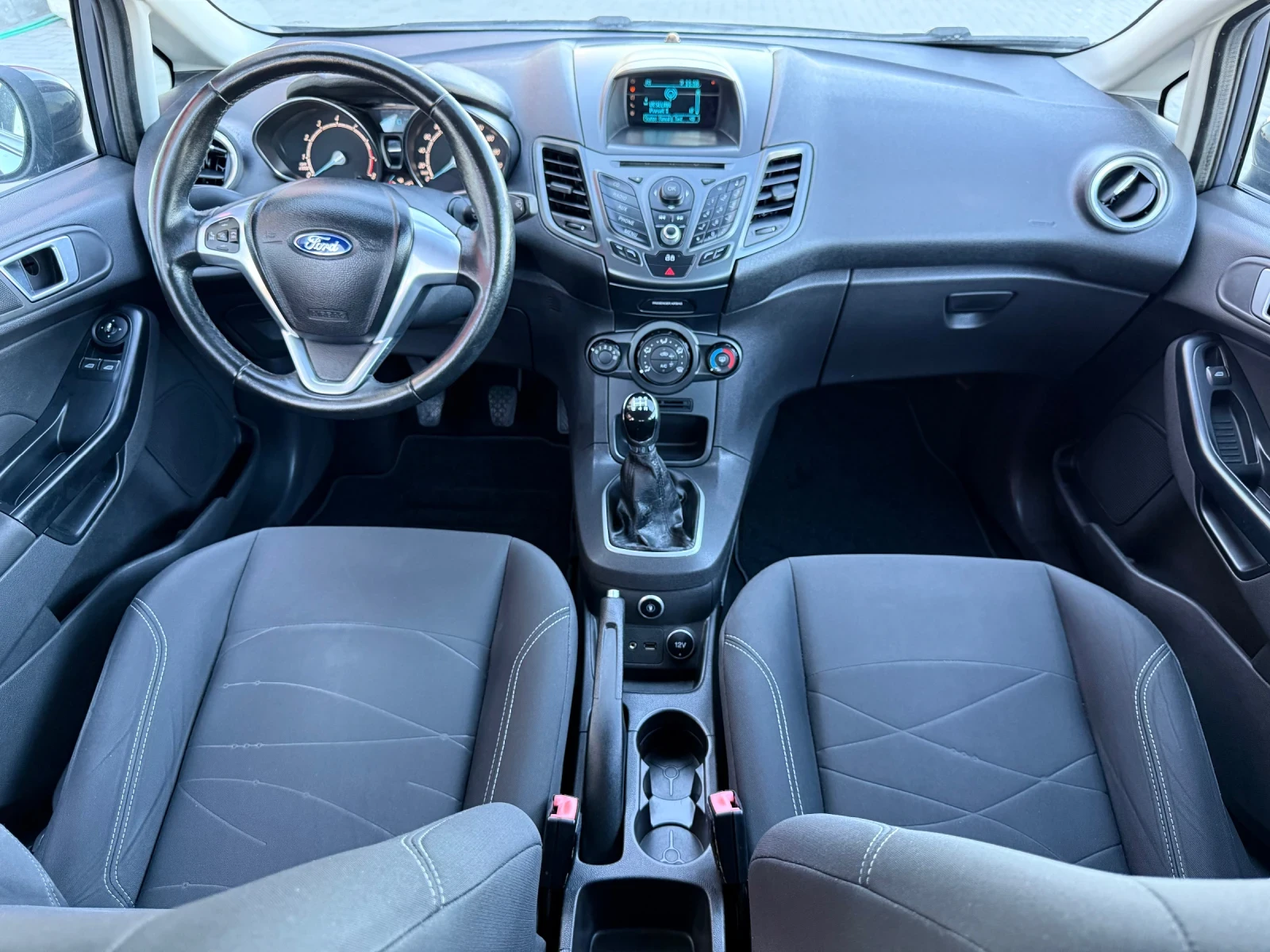 Ford Fiesta 1.4i LPG / FACELIFT / BLUETOOTH , снимка 8 - Автомобили и джипове - 56376655