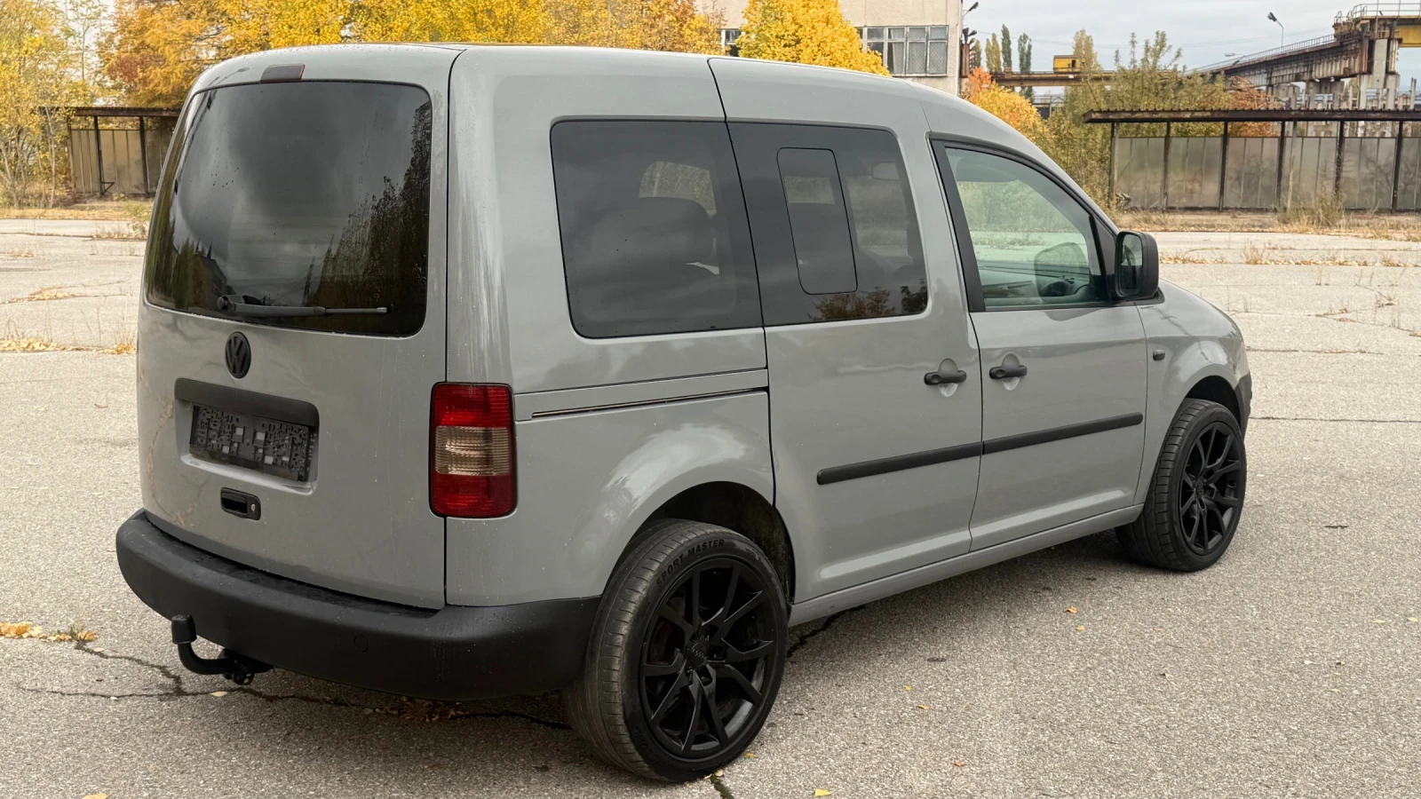 VW Caddy 1.9TDI, снимка 5 - Автомобили и джипове - 56618372