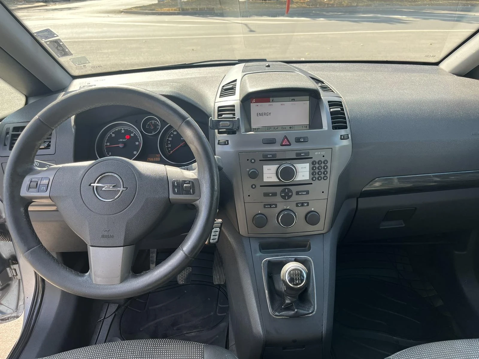 Opel Zafira, снимка 9 - Автомобили и джипове - 56713839