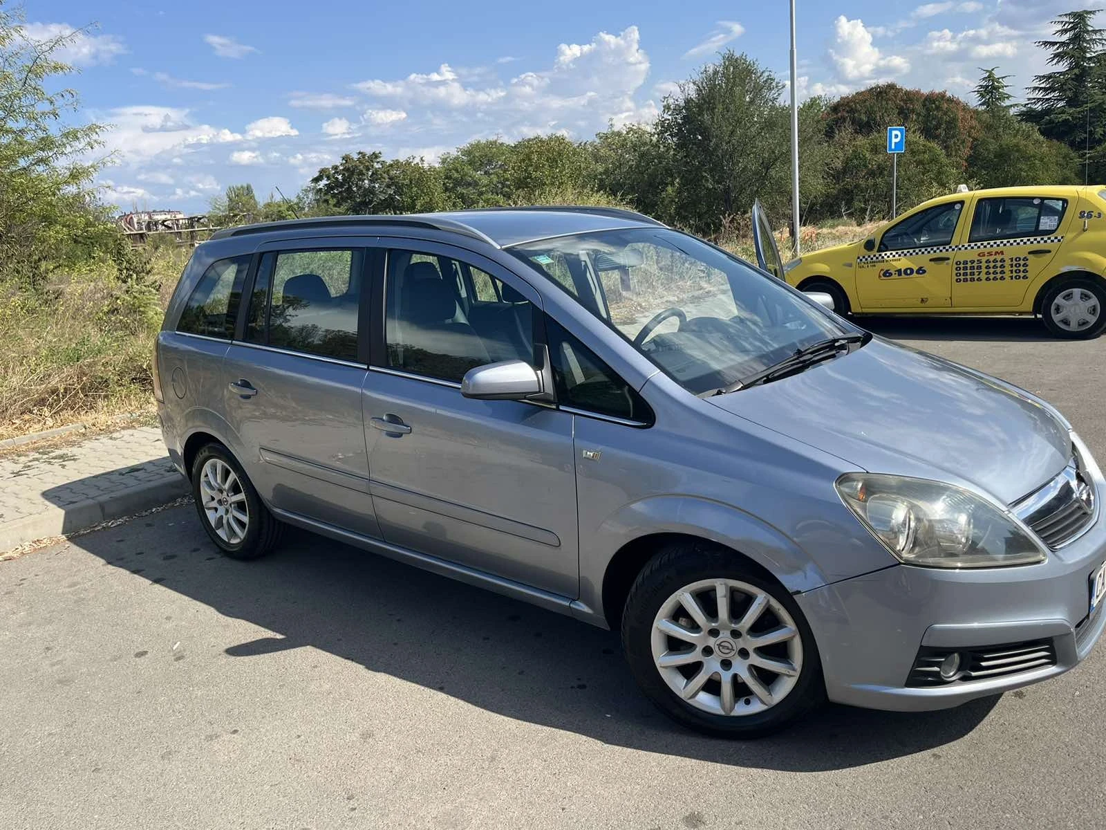 Opel Zafira, снимка 4 - Автомобили и джипове - 56713839