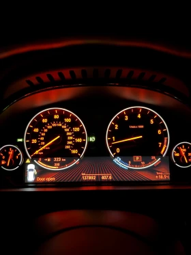 BMW X5 F15, 50I, M-PACKET, DISTONIC, FULL - 62000 лв. - 90518818 17