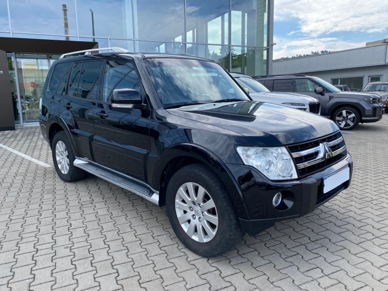 Mitsubishi Pajero, снимка 6 - Автомобили и джипове - 47226590