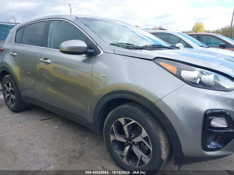 Kia Sportage LX, снимка 13 - Автомобили и джипове - 47832418