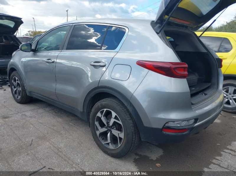 Kia Sportage LX, снимка 8 - Автомобили и джипове - 47832418