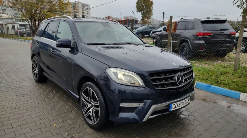 Mercedes-Benz ML 350 AMG//CAMERA/PARK ASSYS/4MATIC, снимка 1 - Автомобили и джипове - 47999024