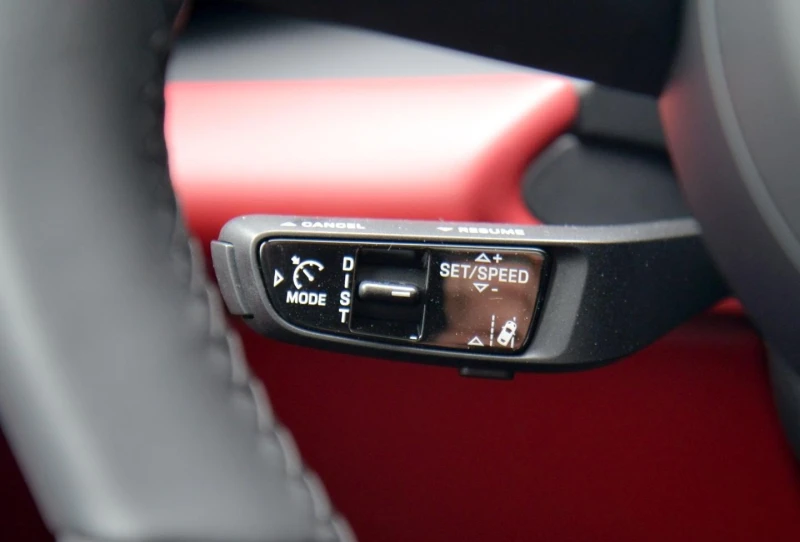 Porsche Macan TURBO/ELECTRIC/SPORT CHRO/CARBON/BOSE/PANO/MATRIX/, снимка 10 - Автомобили и джипове - 50810759