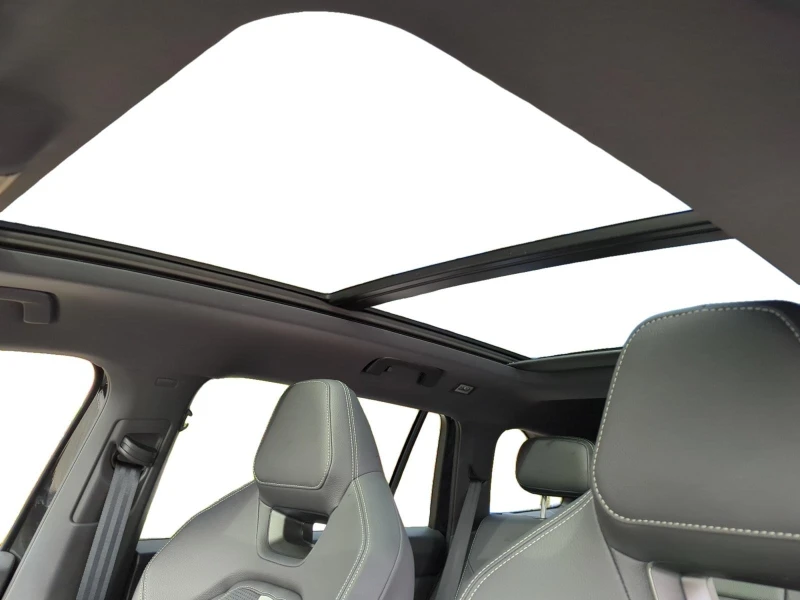 Skoda Kodiaq 2.0TDI* SPORTLINE* NAVI* MATRIX* PANO* DISTR* KEYL, снимка 7 - Автомобили и джипове - 51765530