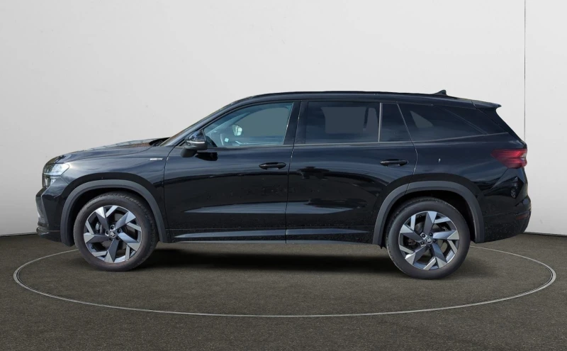 Skoda Kodiaq 2.0TDI* SPORTLINE* NAVI* MATRIX* PANO* DISTR* KEYL, снимка 5 - Автомобили и джипове - 51765530