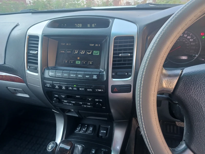 Toyota Land cruiser, снимка 15 - Автомобили и джипове - 52268837