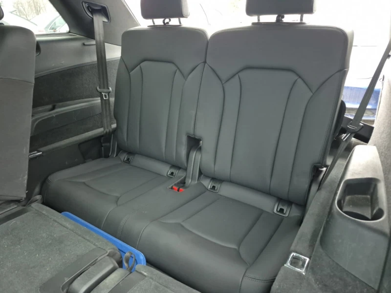 Audi Q7 * АВТО КРЕДИТ* ЦЕНА ДО БГ * СЕРВИЗНА ИСТОРИЯ * , снимка 11 - Автомобили и джипове - 52877112