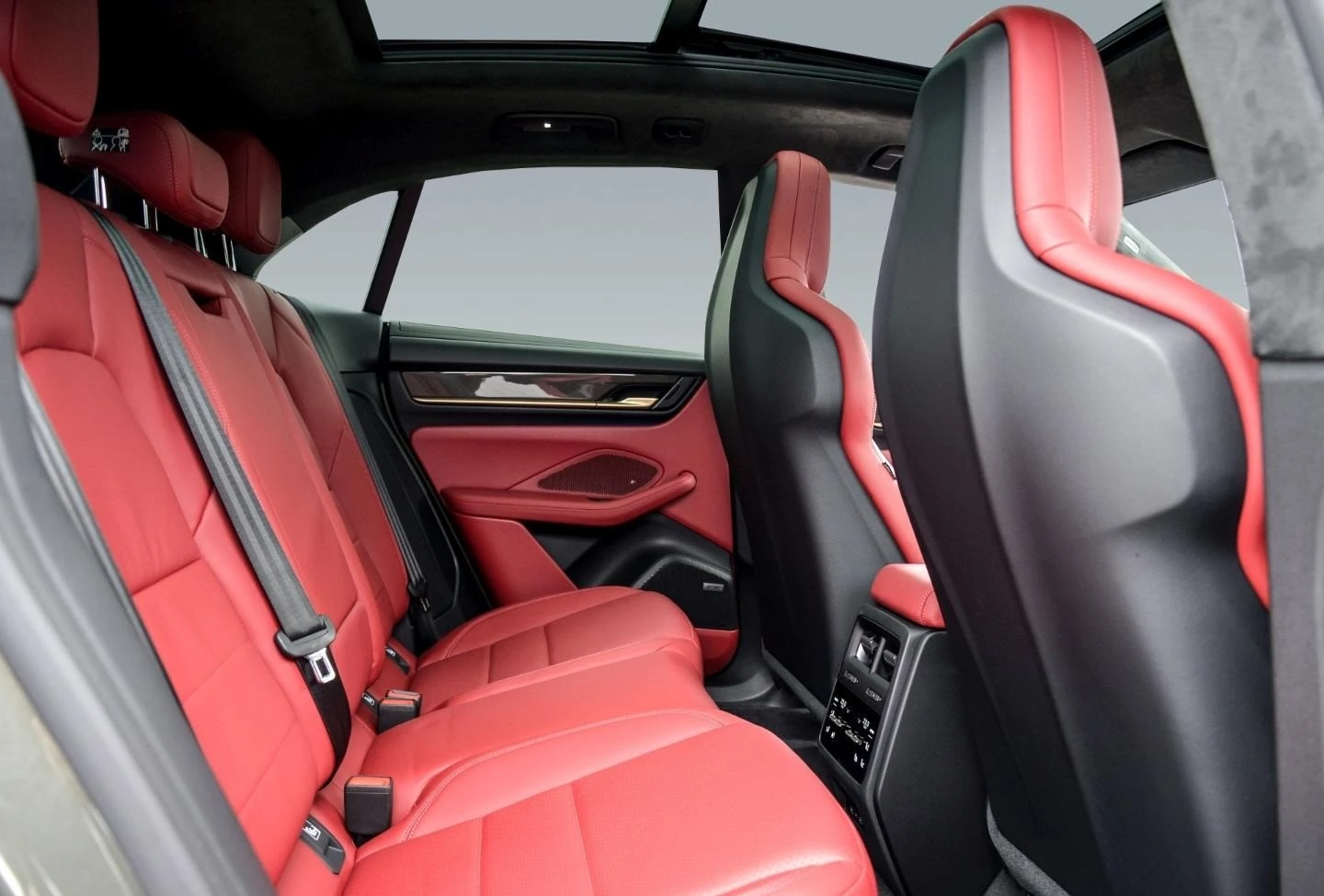 Porsche Macan TURBO/ELECTRIC/SPORT CHRO/CARBON/BOSE/PANO/MATRIX/ | Mobile.bg   16