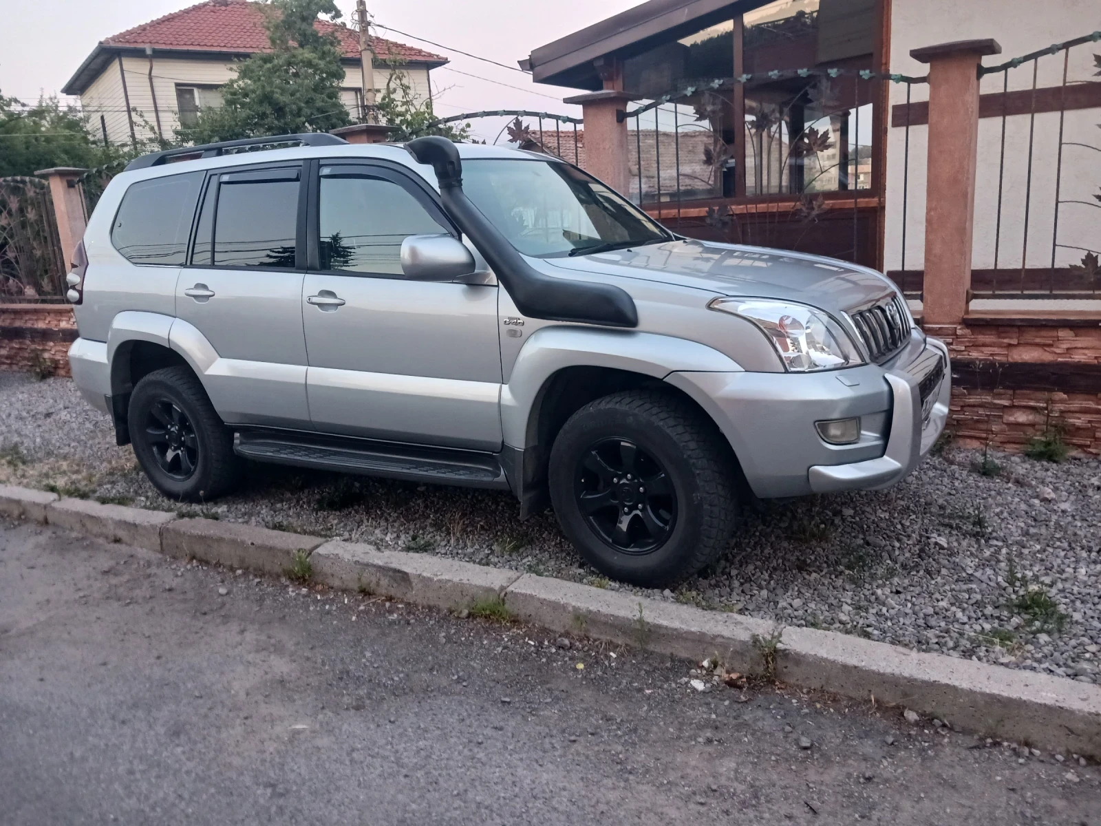 Toyota Land cruiser  - изображение 2