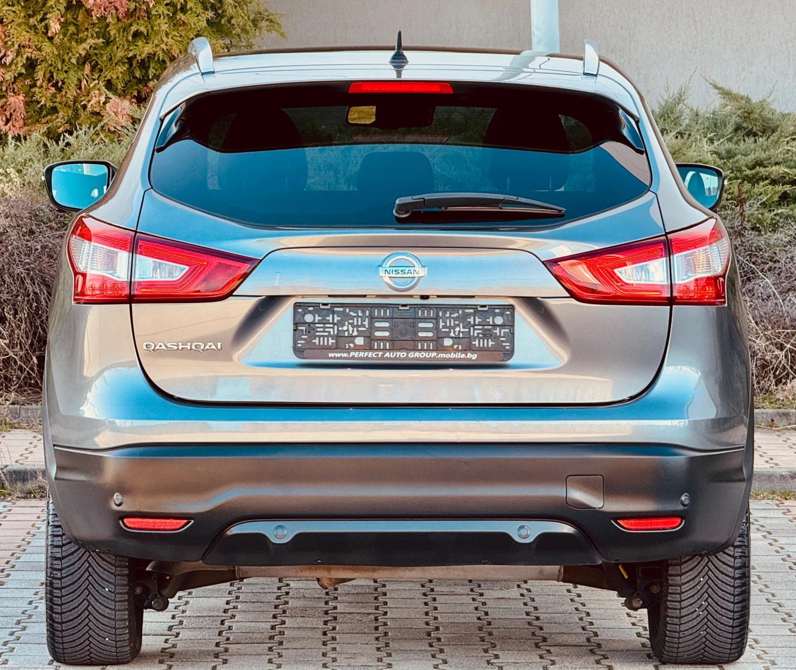 Nissan Qashqai TEKNA-ПАНОРАМА-КОЖА-ПОДГРЕВ-KEYLESS-КАМЕРА-УНИКАТ - изображение 4