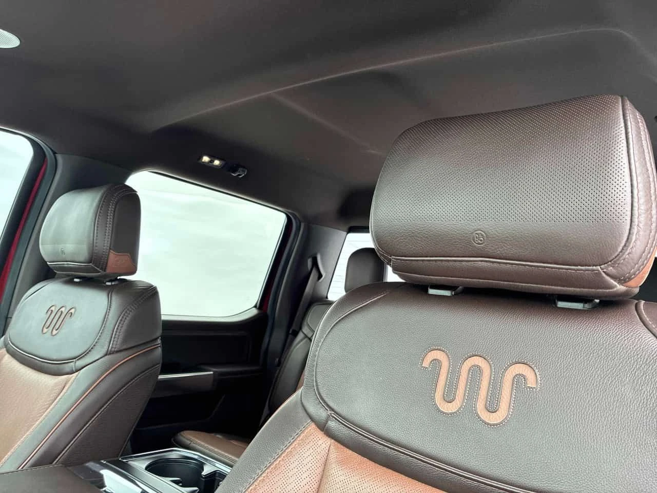 Ford F150 * АВТО КРЕДИТ* ЦЕНА ДО БГ * СЕРВИЗНА ИСТОРИЯ * , снимка 10 - Автомобили и джипове - 53734002