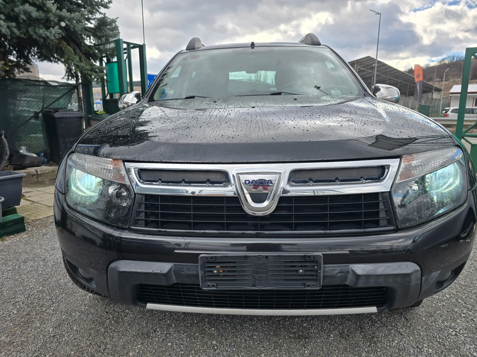 Dacia Duster 1.5DCi-4x4= 136000km.