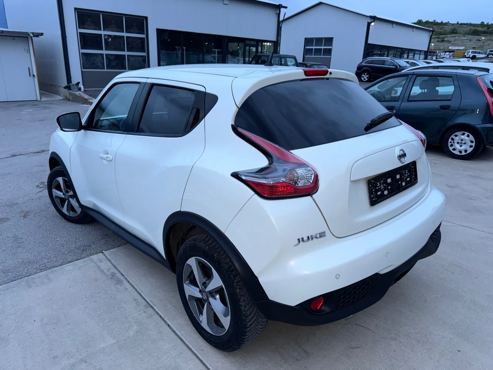 Nissan Juke 1.5dci EXCLUSIVE , снимка 4 - Автомобили и джипове - 54283582